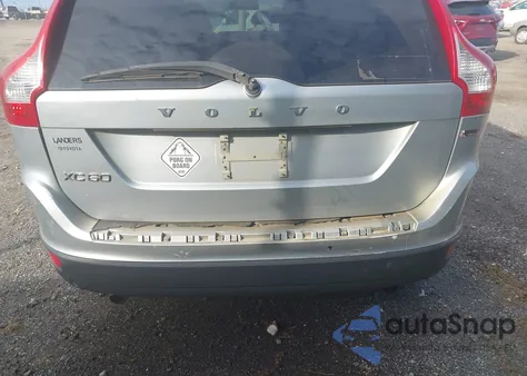 2012 Volvo Xc60 3.2 Premier z USA, uszkodzony, nr VIN YV4952DL2C2251505